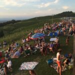 Fourth of July crowd at Carter Mountain Orchard